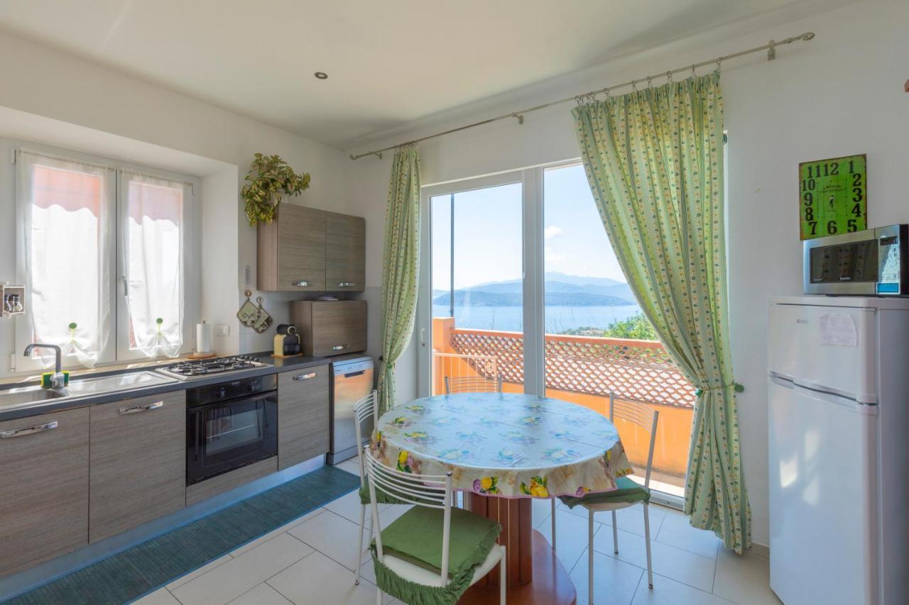 Appartamento Vista Mare Capoliveri Esterno foto